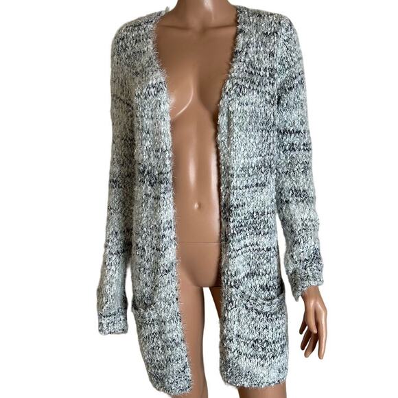 Madison Lilly cardigan sweater open front pockets eyelash gray white SZ MD - Picture 2 of 11